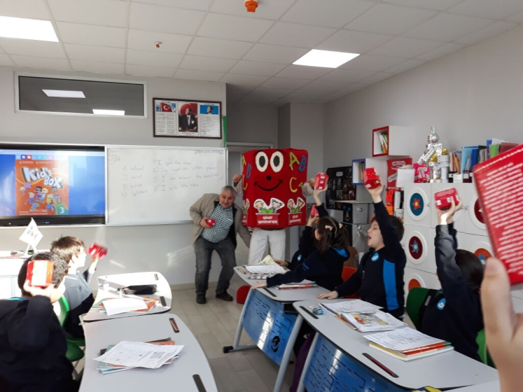 Birinci Dönemi Kitap Okuyarak Sonlandırıyoruz | Pendik İlkokulu v...