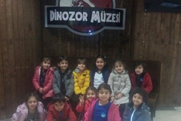 Türkan Saylan Kültür Merkezi Dinozor Müze Gezisi