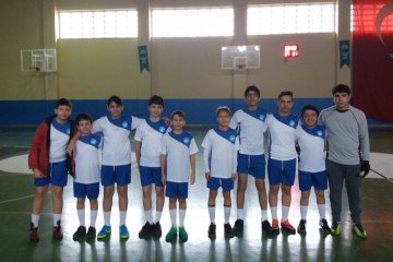 İlçe Milli Eğitim Salon Futbolu ( Futsal ) Turnuvası Başladı | İs...