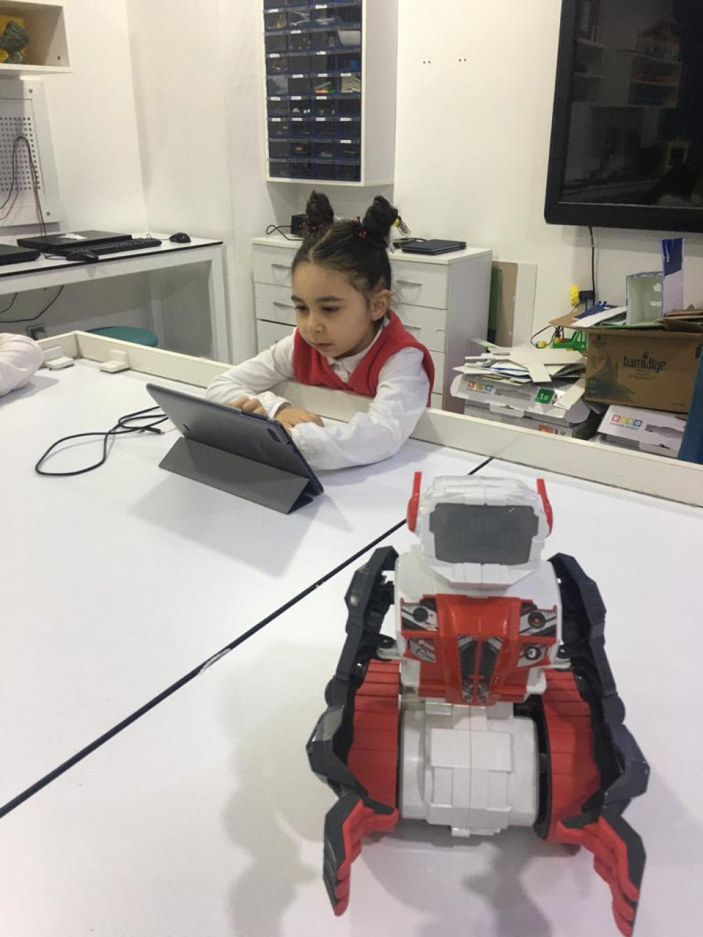 Anaokullarında Robotik | İyi Dersler | Özel Okul